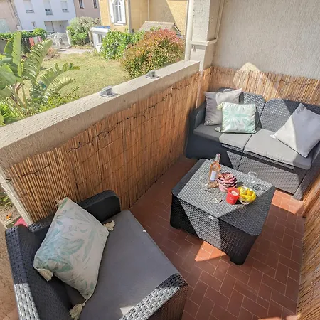 L'Olivine: Beachside Retreat with Southern Terrace La Londe-les-Maures Exterior photo
