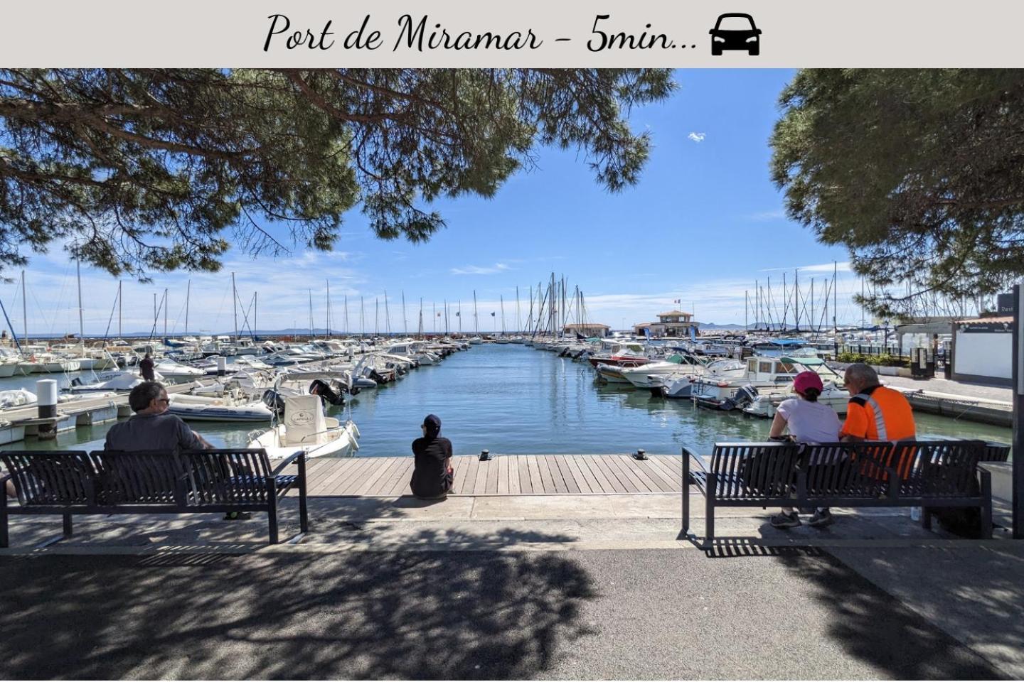 Appartement T2 55m2 Climatisé Proche plages Centre ville La Londe-les-Maures